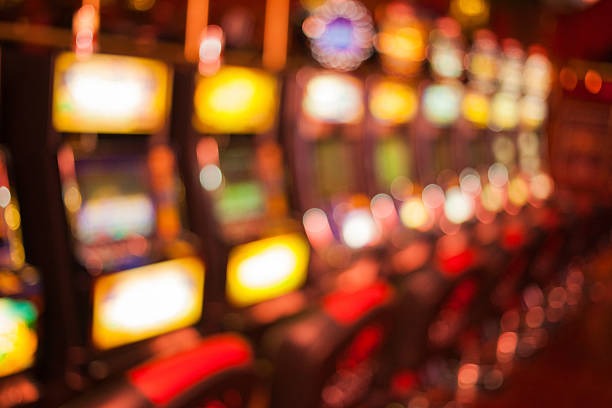 racik189 platform showing live casino tables and sportsbook interface on mobile app
