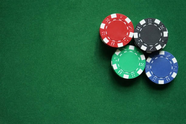 Live baccarat dealer at racik189 studio with multi-camera setup